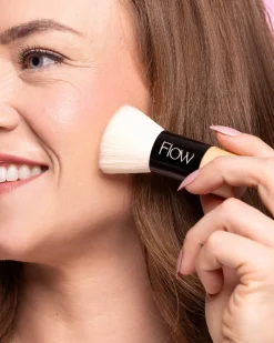 Flat Brush Foundation Kabuki - meikkipohjasivellin