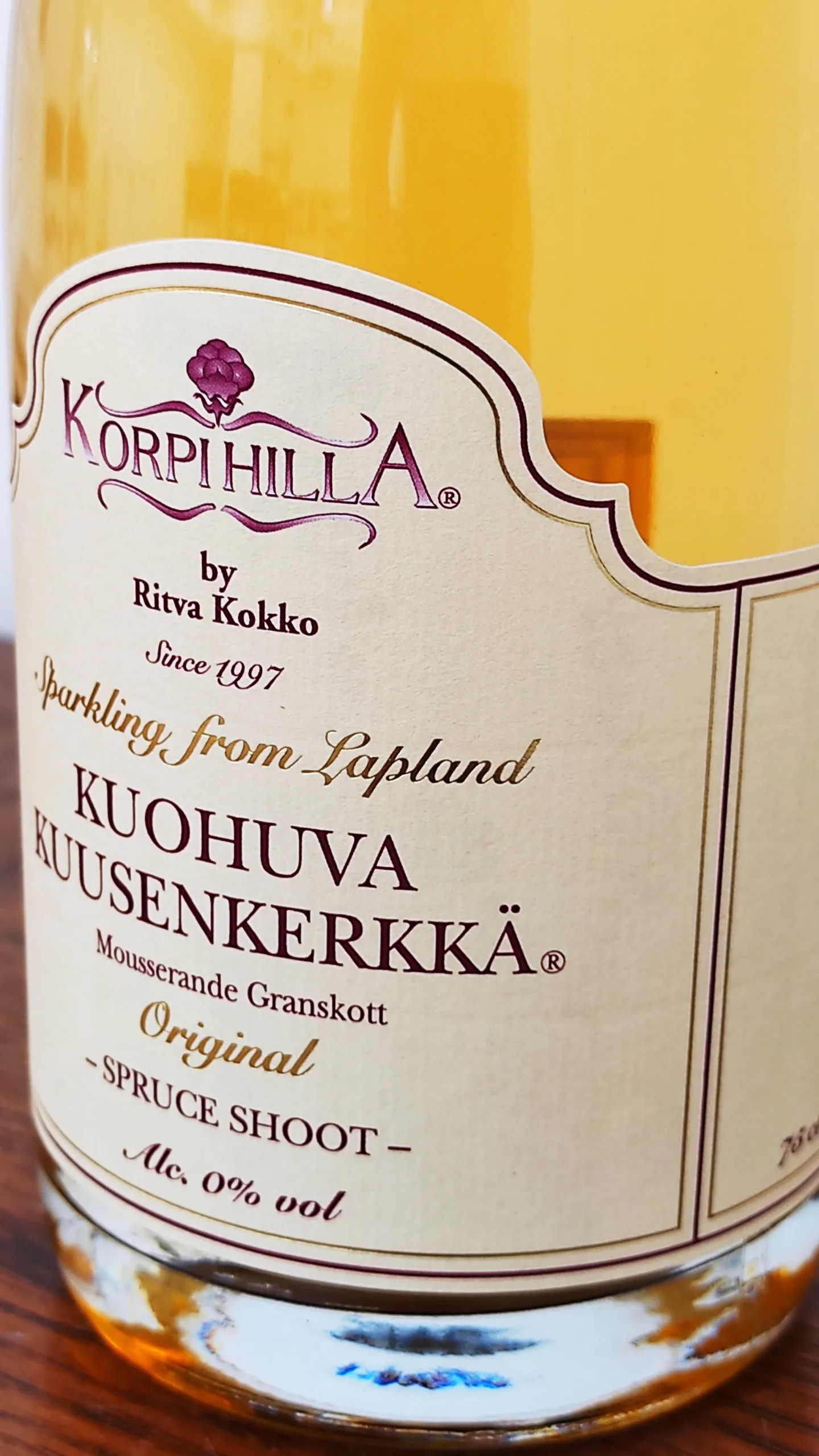 Kuohuva kuusenkerkkä-kuohujuoma, 750 ml